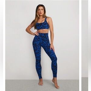 Stori Perseverance Set in Scribble Lapis